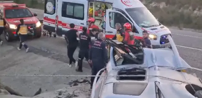 muglada-feci-trafik-kazasi-1-olu-2-yarali-1713000994644.jpg