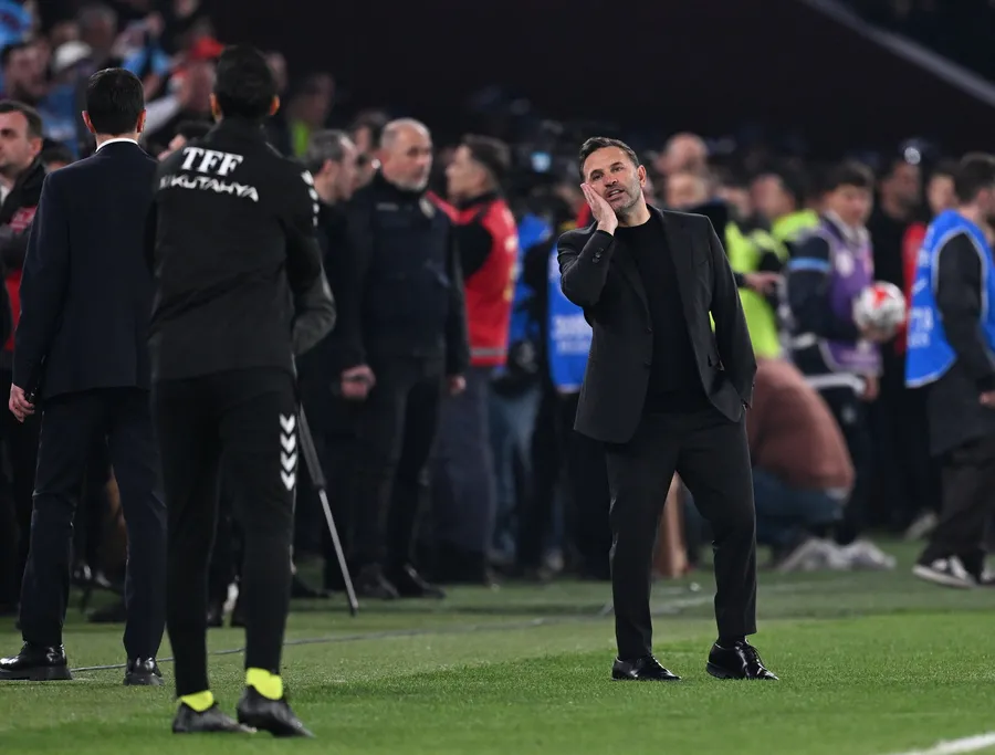 galatasaraydan-trabzonspor-yonetimine-zehir-zemberek-sozler-yaziklar-olsun-1775337270269.jpg Fotoğraf (AA)