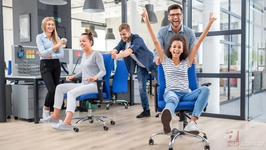 Depresyon tedavisinde dev adım! Bilim insanları ortaya çıkardı: Çaresi gülme gazındaymış 6