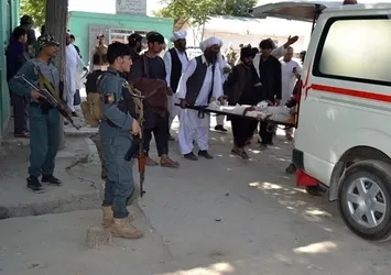 Afganistan'da askeri üsse saldırı: 1 ölü