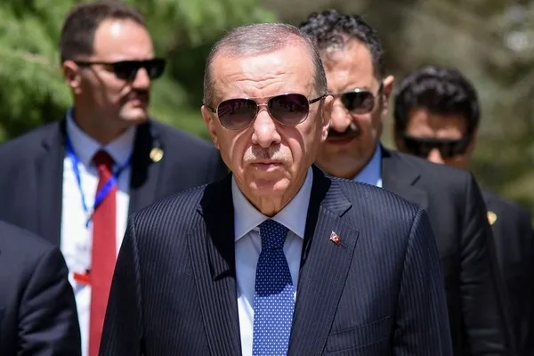 İsveç'te terör soruşturması! PKK'yı doğrudan finanse ediyor! Deliller ortaya çıktı - 7