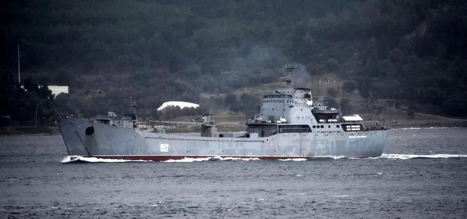 Rus çıkarma gemisi ’Nikolai Filchenkov’ Akdeniz’e iniyor