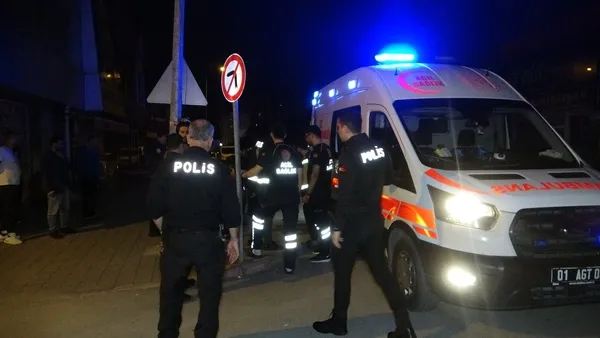 1683525117572.jpg Adana'da dehşete düşüren olay! 112 ekipleri müdahaleye gittiği şahıs tarafından saldırıya uğradı - 1