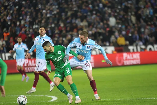 trabzonspor-1-giresunspor-1-mac-sonucu-firtina-evinde-giresuna-takildi-1642619824171.jpg Trabzonspor: 1 - Giresunspor: 1 MAÇ SONUCU | Fırtına evinde Giresun'a takıldı - 4