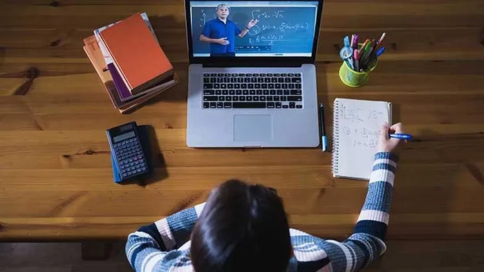 Son dakika: Bilim Kurulu’ndan tavsiye kararı! 4 üniversitede yüz yüze eğitim kararı