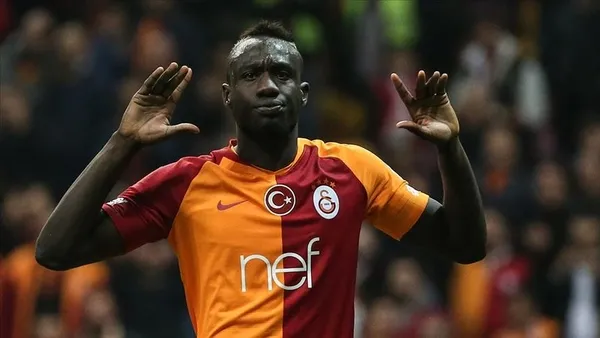 1643402385148.jpg İşte Galatasaray'ın yeni kalecisi! Burak Elmas basın toplantısında görüştüklerini açıkladı - 4
