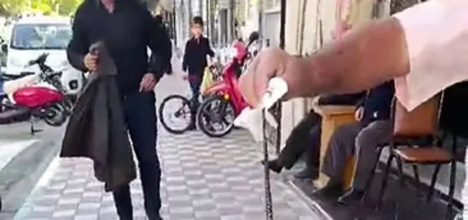 Kahvehanede yılan paniği! Korku dolu anlar