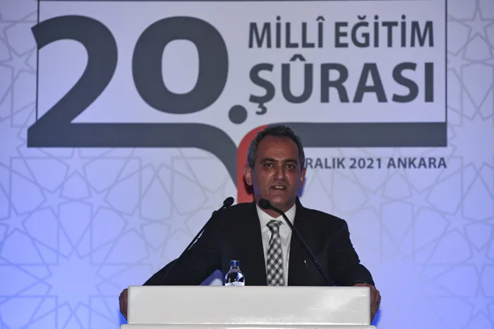 Öğretmenlik mesleği değişiyor: Maaşlarda 1000-2000 liralık artışlar yaşanacak! Milli Eğitim Bakanı Mahmut Özer detayları anlattı - 1