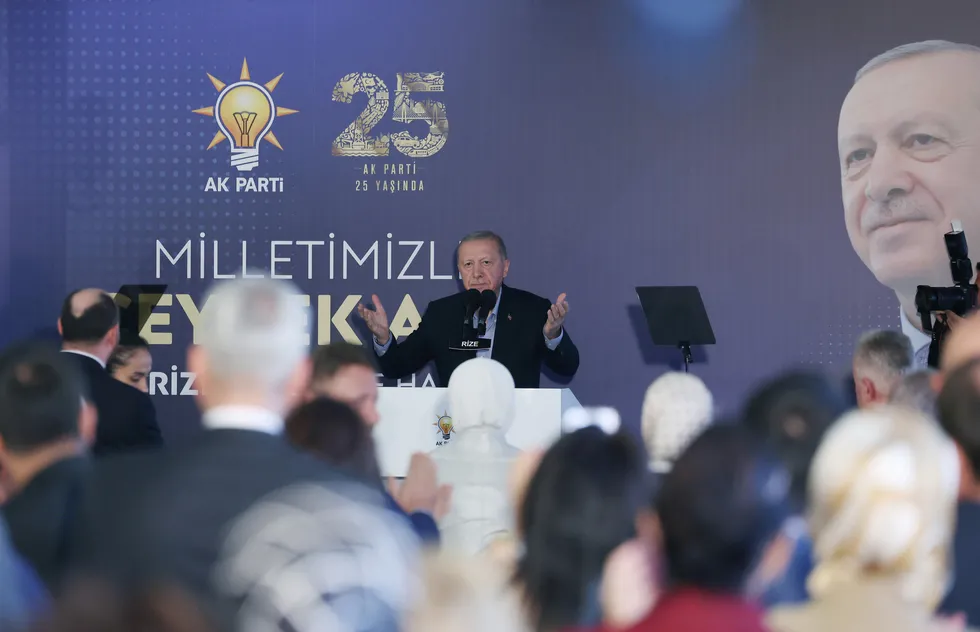 baskan-erdogandan-buyuk-turkiye-mutabakati-cagrisi-cephe-siyasetinden-tamamen-kurtulmaliyiz-1789147085834.jpg Başkan Erdoğan'dan Büyük Türkiye Mutabakatı çağrısı: Cephe siyasetinden tamamen kurtulmalıyız - 1