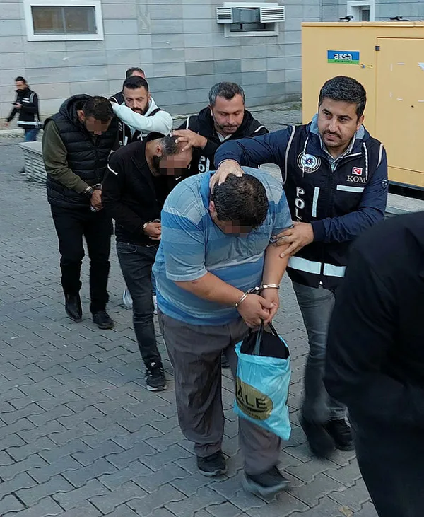 1663911451140.jpg Samsun'da suç örgütlerine operasyon: 8 kişi daha adliyeye sevk edildi - 1