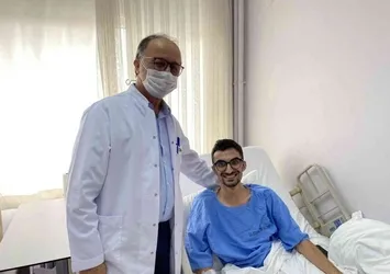 Dil eğitimi için ABD'ye giden 22 yaşındaki öğrenci Mehmet Akbulut trafik kazası geçirdi! Yurda dönen Akbulut: Türkiye bir sağlık cenneti