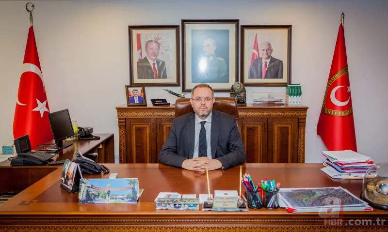 Erhan Afyoncu kimdir, kaç yaşında, aslen nereli? Prof. Dr. Erhan Afyoncu ne iş yapıyor, mesleği ne? Hayatı ve kariyeri... 3