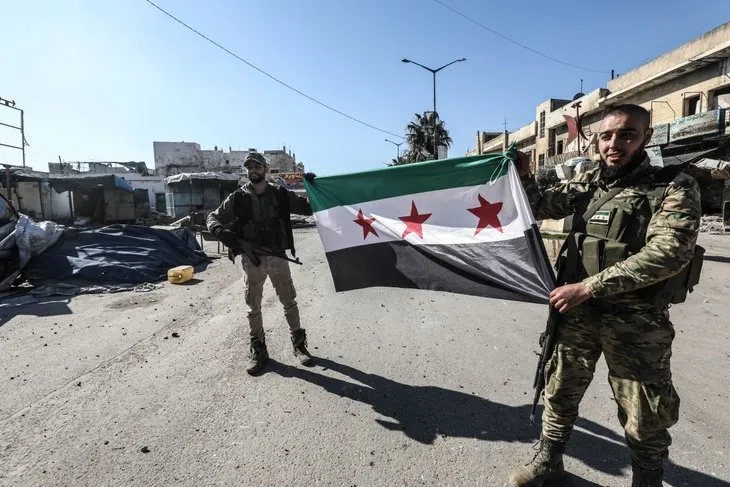Son dakika: Ilımlı muhalifler, İdlib’in stratejik önemdeki Serakib ilçesini ele geçirdi!
