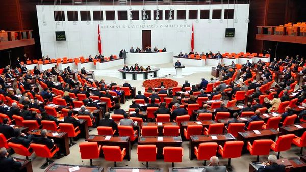 son-dakika-torba-kanun-teklifi-tbmmde-kabul-edildi-1615414357554.jpg Son dakika: Torba kanun teklifi TBMM'de kabul edildi - 1