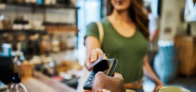 Kredi kartı faizleri indirildi! Resmi Gazete’de yayımlandı | 1 Ağustos’tan itibaren geçerli olacak