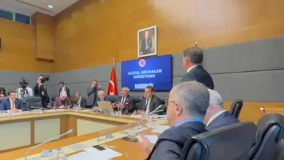 CHP’den dijital komisyonda korsan eylem!