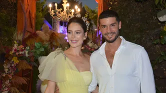 Berk Oktay ve Yıldız Çağrı Atiksoy, evlilik yıl dönümlerini Dubai'de romantik pozlarla kutladı