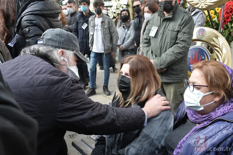 Usta oyuncu Rasim Öztekin’e veda! Gözyaşları içinde uğurlandı 3