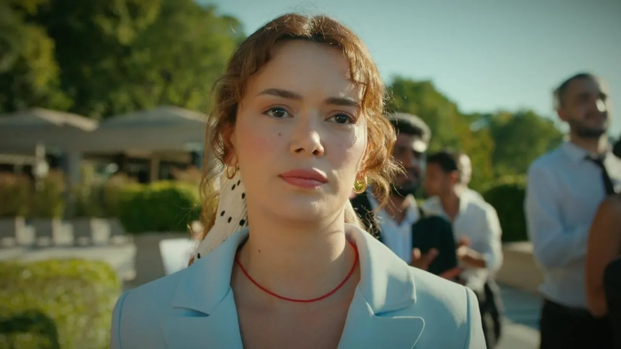 atv "Bir Küçük Gün Işığı" ilk bölüm izle