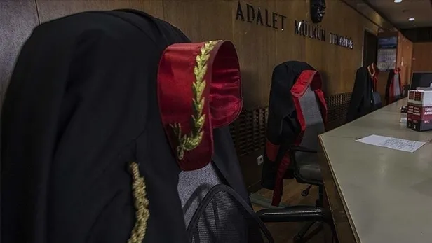 en-az-lise-mezunu-personel-alimi-hakimler-ve-savcilar-kurulu-personel-alimi-son-basvuru-tarihi-ne-zaman-kpss-s-1666183150400.jpg Hakimler ve Savcılar Kurulu personel alımı son başvuru tarihi ne zaman? KPSS şartı aranıyor mu? En az lise mezunu personel alımı! - 3