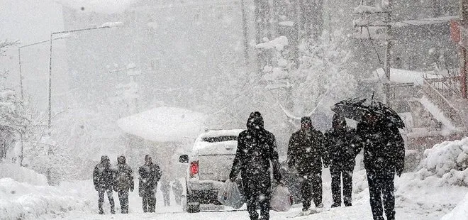 Türkiye beyaza bürünecek! Yoğun kar yağışı için o güne dikkat! İstanbul Ankara İzmir hava durumu...