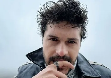 1 ay önce baba olmuştu! Alperen Duymaz ilk kez anlattı!