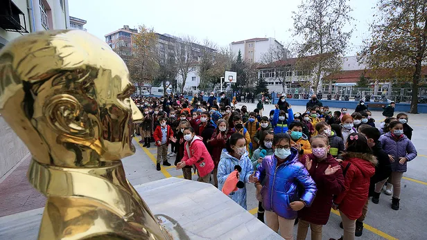 Şubat tatili ne zaman? 2023 Yarıyıl tatili kaç gün sürecek? Okullar hangi tarihte kapanacak? 2022-2023 MEB TAKVİMİ