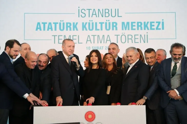 Başkan Erdoğan AKM’nin temelini sanatçılarla attı