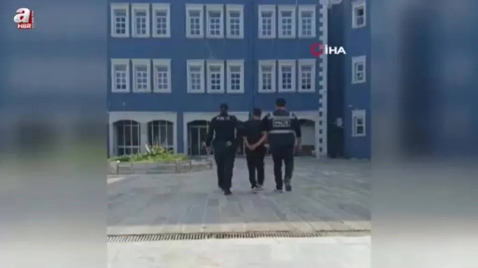 İzmir’de silahlı gasp zanlıları yakalandı