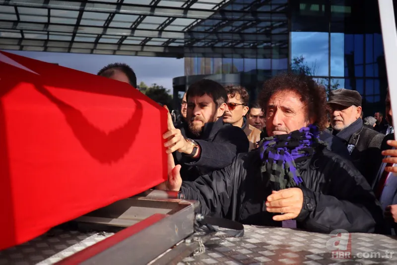 Hıncal Uluç 83 yaşında hayatını kaybetti! Turkuvaz Medya önünde tören düzenlendi! Ağabeyinden duygulandıran sözler 21
