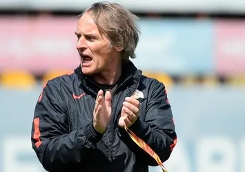 Riekerink, Alex Song'un transferine izin vermedi!