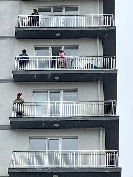 Son dakika: İstanbul'da korku dolu anlar: 18 katlı rezidansta yangın çıktı: Mahsur kalanlar var - 5