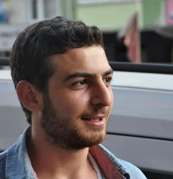 1712827698772.jpeg İstanbul'un göbeğinde korkunç olay! Cipten kurşun yağdı: 1 ölü - 2