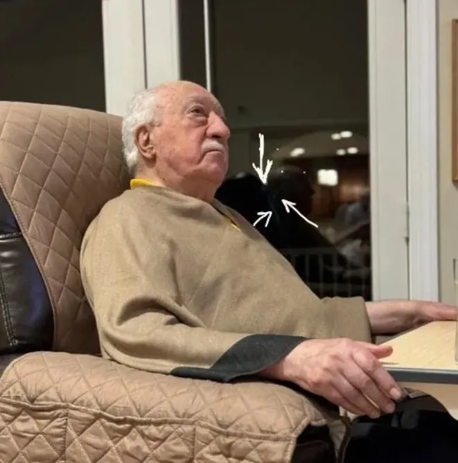 1717677969338.jpg Terörist başı Fetullah Gülen öldü mü? Gündeme bomba gibi düşen fotoğraf: Yemek bile yiyemiyor hastaneye kaldırıldı... - 2