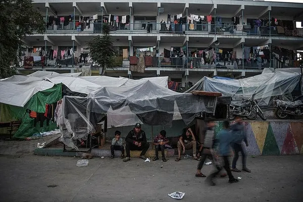 gazzede-son-durum-ateskes-2-gununde-esir-takasi-suruyor-israilden-aciklama-listeyi-aldik-1700889184233.jpeg Gazze'de son durum | Ateşkes 2. gününde! Katar: Esir takası bu gece gerçekleşecek - 5