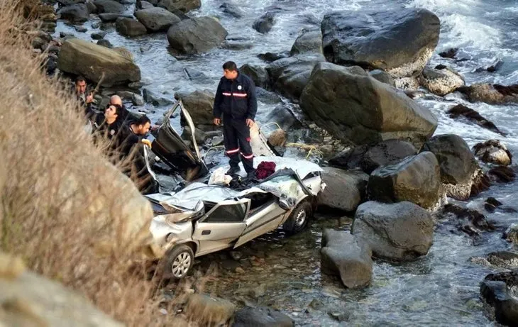 Tekirdağ’da üvey kızına istismardan yargılanan şahıs tahliyenin ardından otomobilini ölüme sürdü