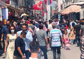 Adapazarı'nda bayram alışverişi yoğunluğu