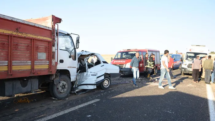 Son dakika: Siverek’te korkunç kaza! Feci şekilde can verdiler - 1