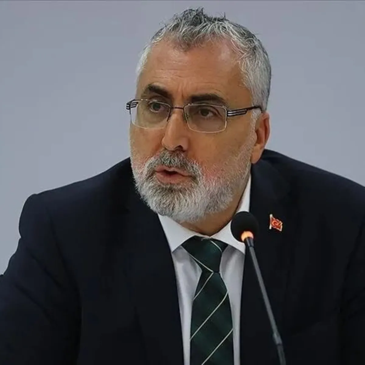En düşük emekli aylığı ne kadar olacak? Bakan Işıkhan'dan açıklama geldi | İşte masadaki rakamlar