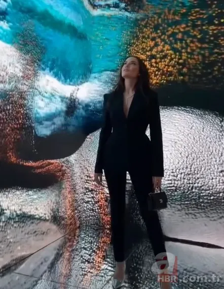 2017'deki pozun aynısı! Sinem Kobal Aslı Enver ve Fahriye Evcen bir araya geldi 9