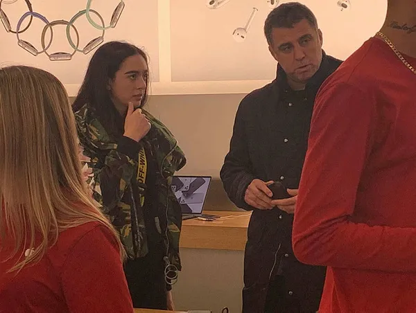 Firari FETÖ’cü Hakan Şükür, ABD’de Apple mağazasında ortaya çıktı - 2
