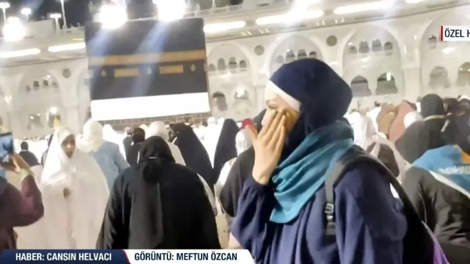 Hacı adayları Kabe ile böyle buluştu! Cansın Helvacı gözyaşlarıyla anlattı: Hoş bulduk Allah’ım