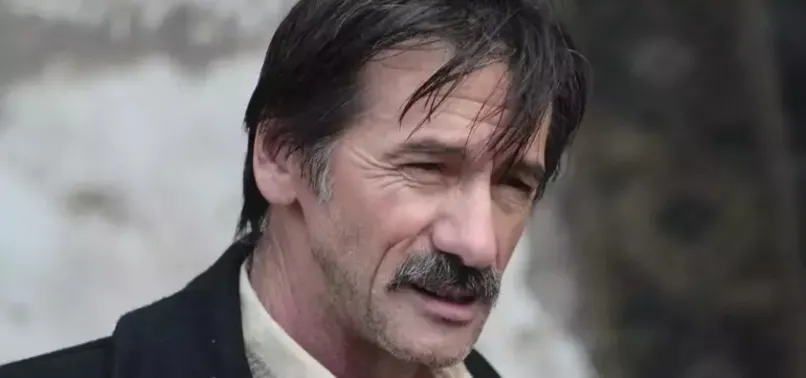 Oyuncu Mustafa Uzunyılmaz yolda yürürken kalp krizi geçirdi