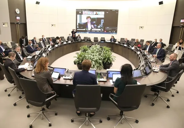 Hazine ve Maliye Bakanı Nebati’den ABD’li şirketlerin temsilcileriyle önemli görüşme