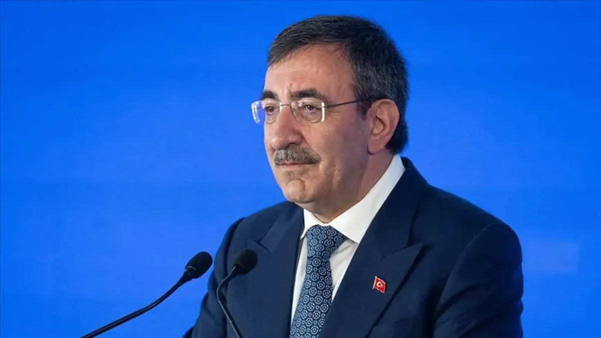 Cumhurbaşkanı Yardımcısı Cevdet Yılmaz'dan önemli mesajlar