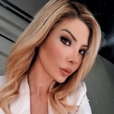 kivilcim-harika-ertunca-sapik-hayran-soku-savciliga-kostu-1626441421460.jpg Kıvılcım Harika Ertunç’a sapık hayran şoku! Savcılığa koştu - 1