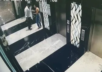 Etiler'de otelde film gibi olay! Kıyafetle girdi bornozla çıktı