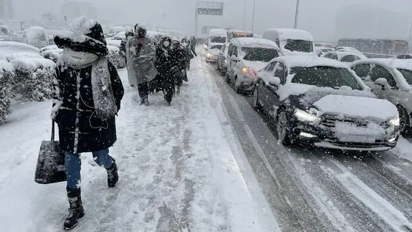 1665434366149.jpg Kar yağışı için tarih verip uyardı! Türkiye'yi etkisi altına alan La Nina'lı bir yıl olacak... - 8