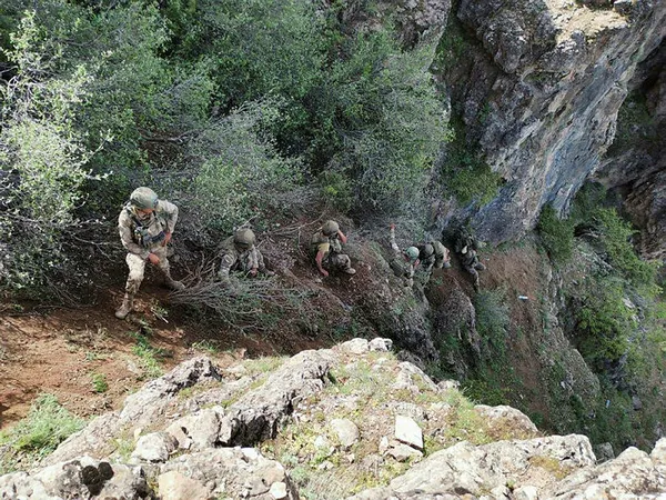 Bakan Hulusi Akar'dan Irak Savunma Bakanı Cuma Anad'a terör örgütü PKK mesajı - 3