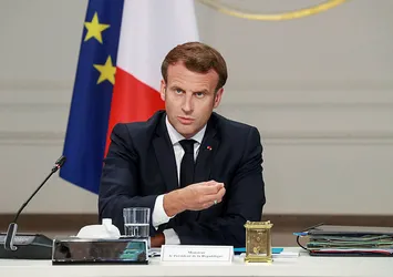 Son dakika: Fransa'da Macron'a seçim şoku